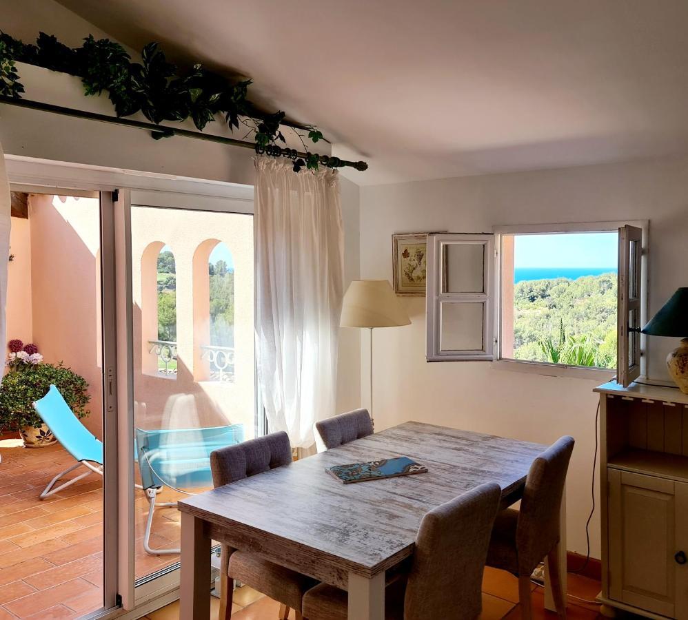 Hameau Des Amandiers - Vue Mer, Golf Et Vignes Apartment Saint-Cyr-sur-Mer Exterior foto